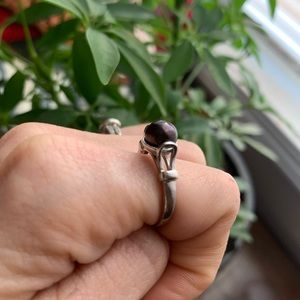 Vantel Pearls Fortune Teller Ring